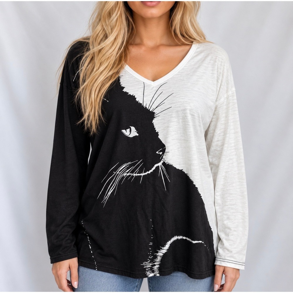 Unbranded Cat Graphic Top Large Black White Good Long Sleeve V-Neck Shirt